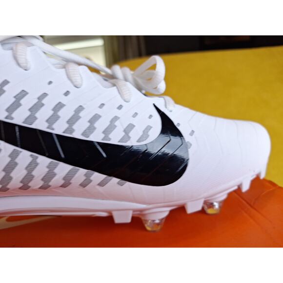 NEW Nike Men’s SIZE 16 Alpha Menace Pro 2 Mid Football Cleats White Grey Black main image 4